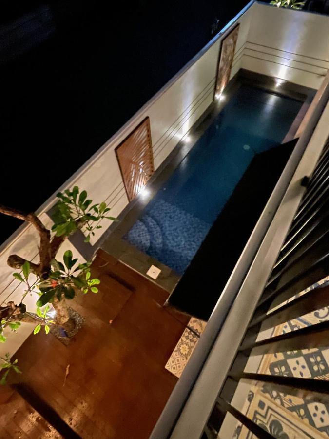 Hening Pool Villa Purwokerto Εξωτερικό φωτογραφία